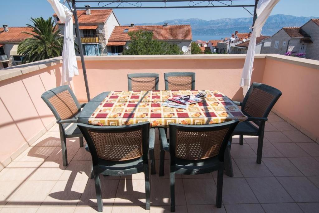 Apartments Batinic Supetar Extérieur photo