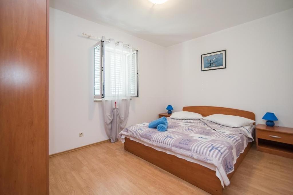 Apartments Batinic Supetar Extérieur photo
