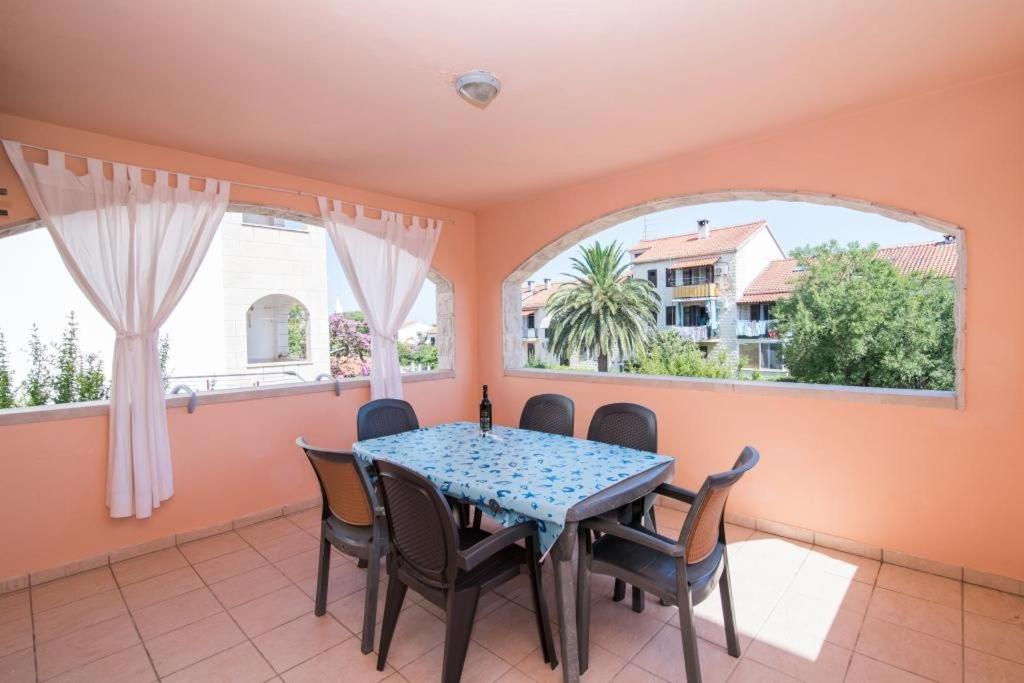 Apartments Batinic Supetar Extérieur photo